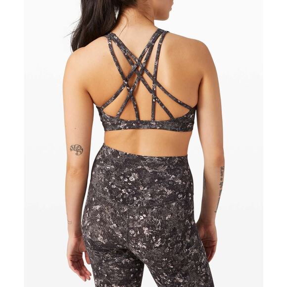 Lululemon Free To Be Serene Bra Light Support Size 4 - Picture 1 of 5